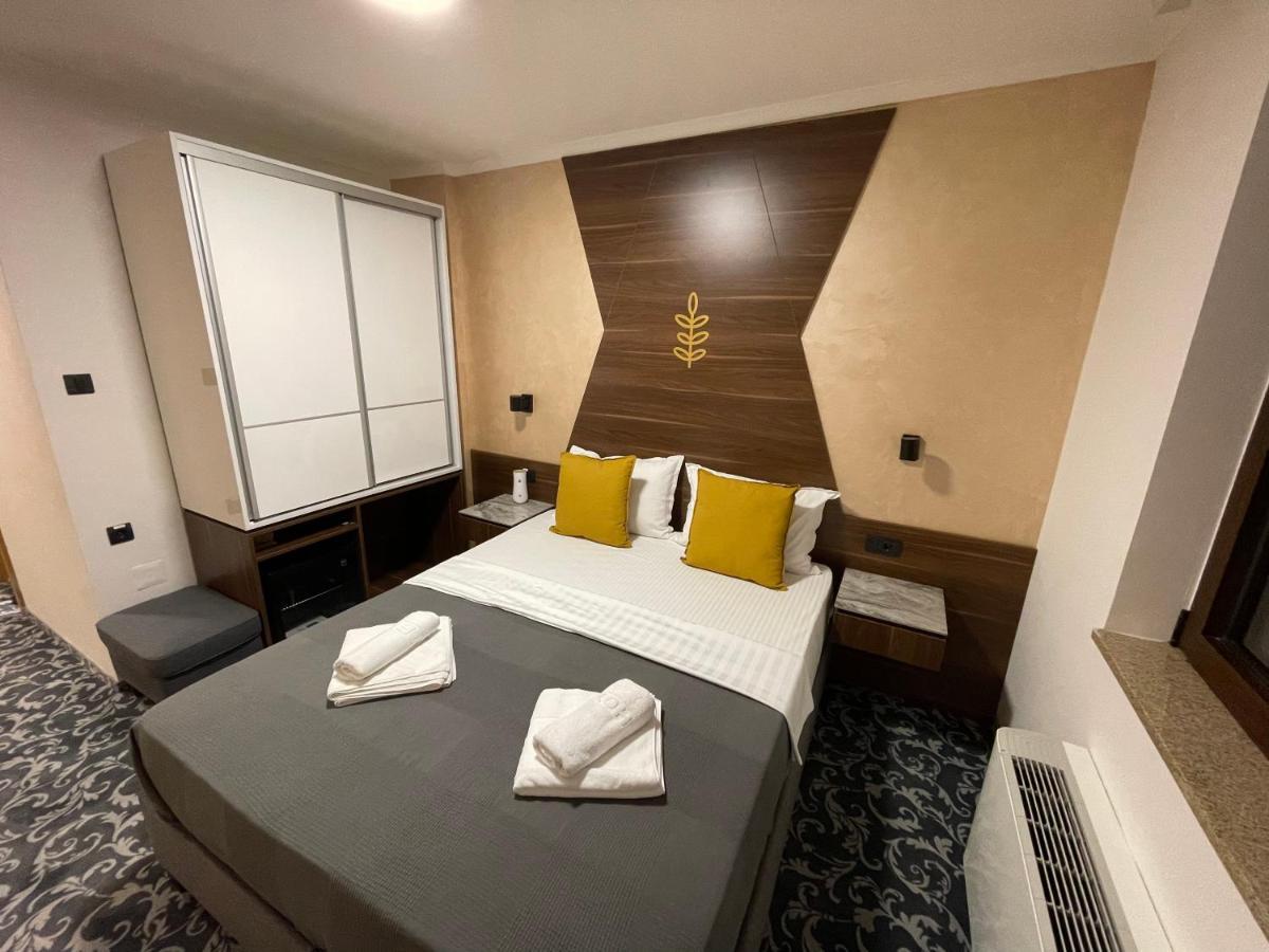 Grand Hotel&Restaurant Bačka Palanka Zewnętrze zdjęcie