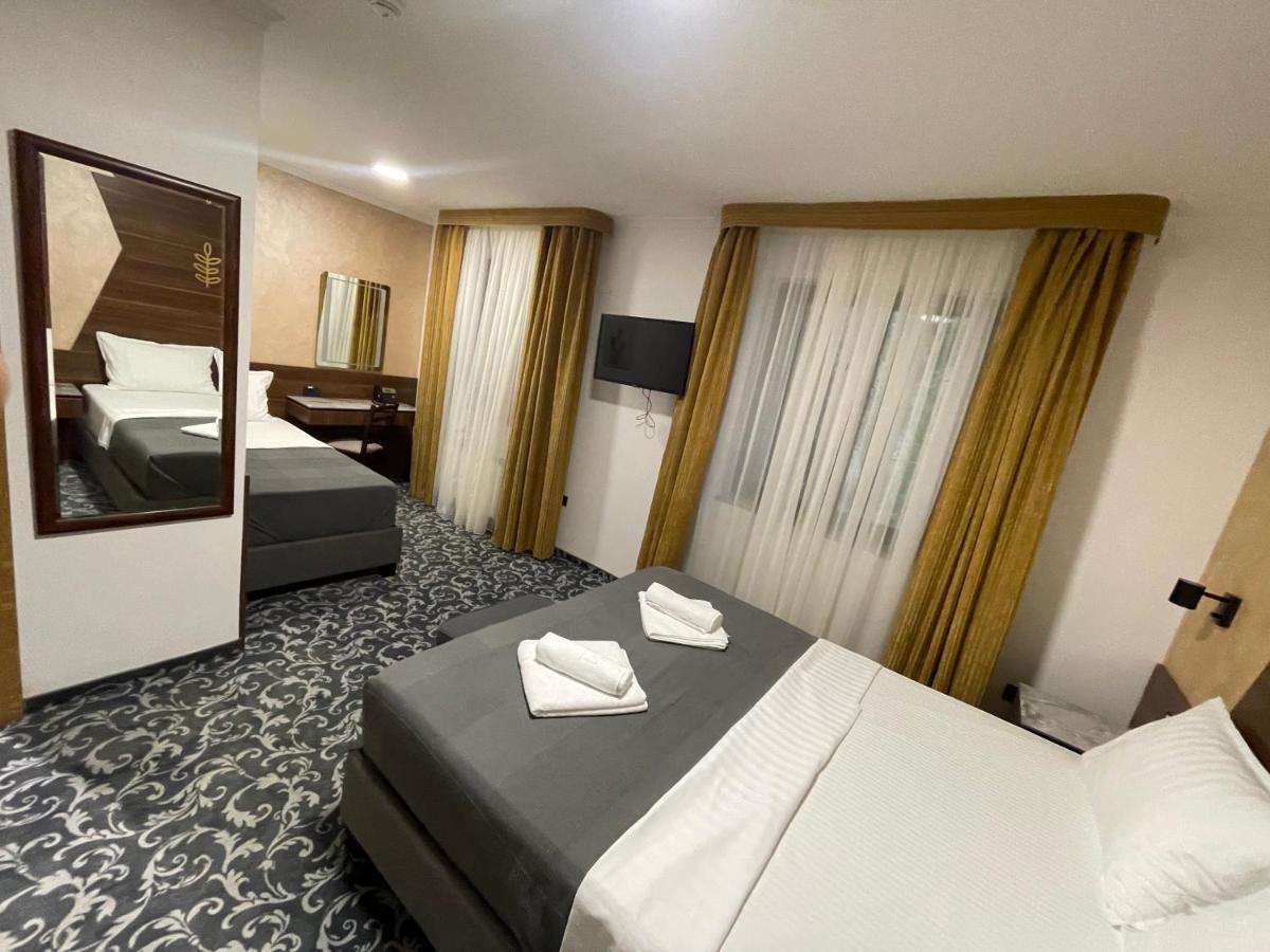 Grand Hotel&Restaurant Bačka Palanka Zewnętrze zdjęcie
